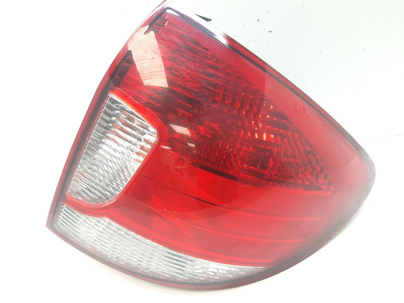 Fanale posteriore principale destro (luci) KIA RIO 1.3 CAT Gasolina - 1