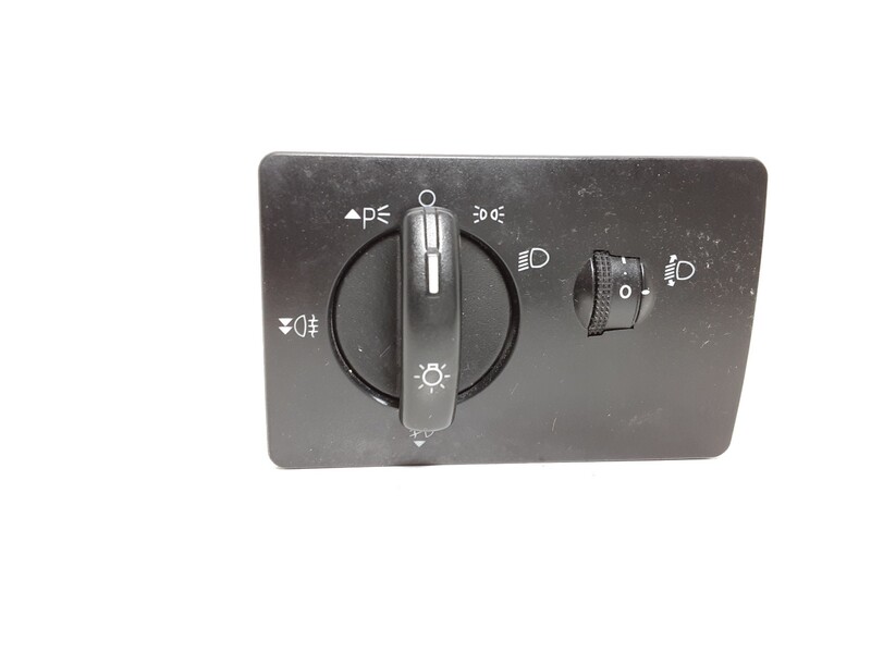 Commodo phare FORD FOCUS BERLINA (CAP) Ambiente Diesel - 1