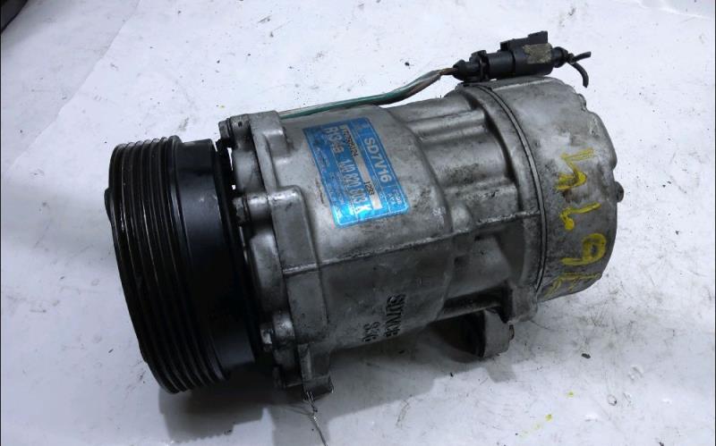 Compresseur clim VOLKSWAGEN GOLF 4 Diesel - 1