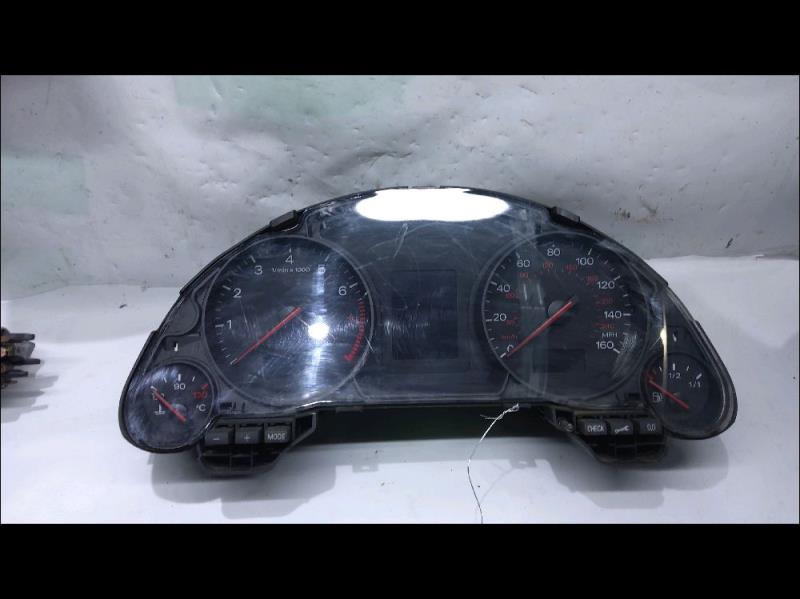 Calculateur AUDI A4 - 2 CABRIO  - 1