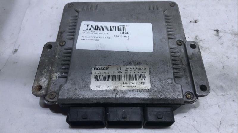 Calculateur RENAULT ESPACE 3 Diesel - 1