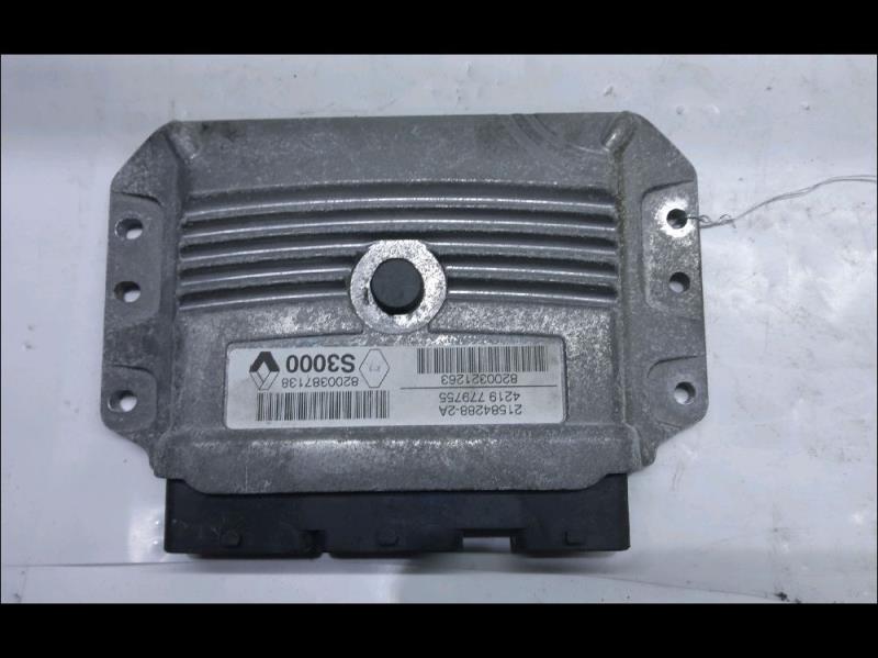 Calculateur RENAULT MEGANE 2 Essence - 1