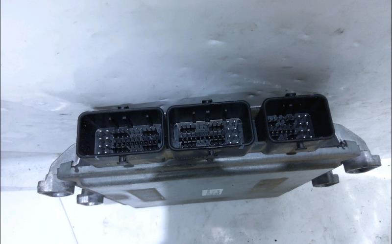 Calculateur PEUGEOT 407 Diesel - 1
