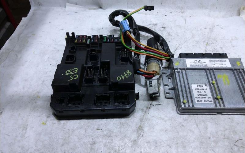 Calculateur CITROEN C5 - 1 Essence - 1