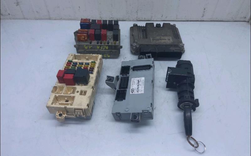 Calculateur ALFA ROMEO GT Diesel - 1