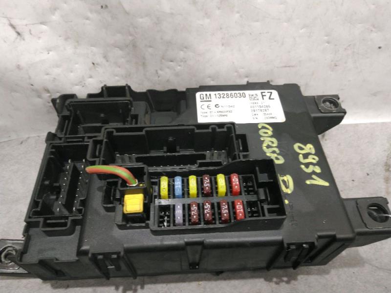 Porte fusible OPEL CORSA D Diesel - 1