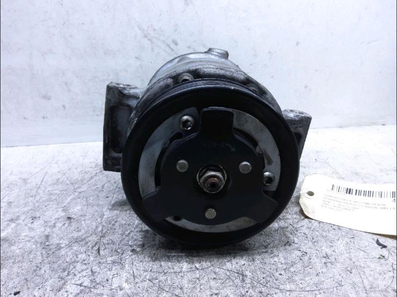 Compresseur clim VOLKSWAGEN POLO 5 Diesel - 1