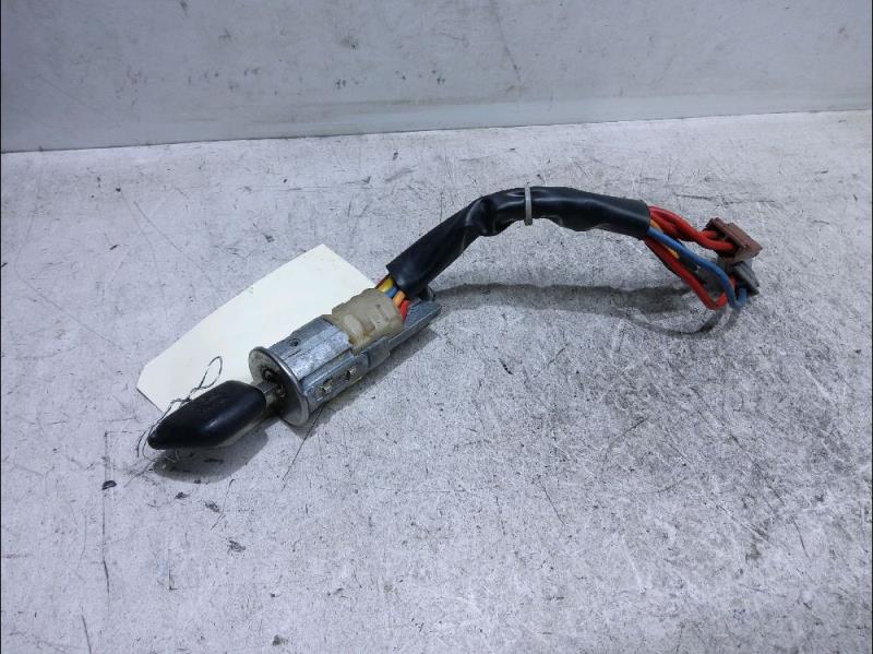 Antivol de direction PEUGEOT 106  - 1