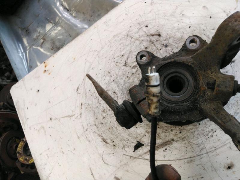 Moyeu avant droit RENAULT CLIO 2 Diesel - 1