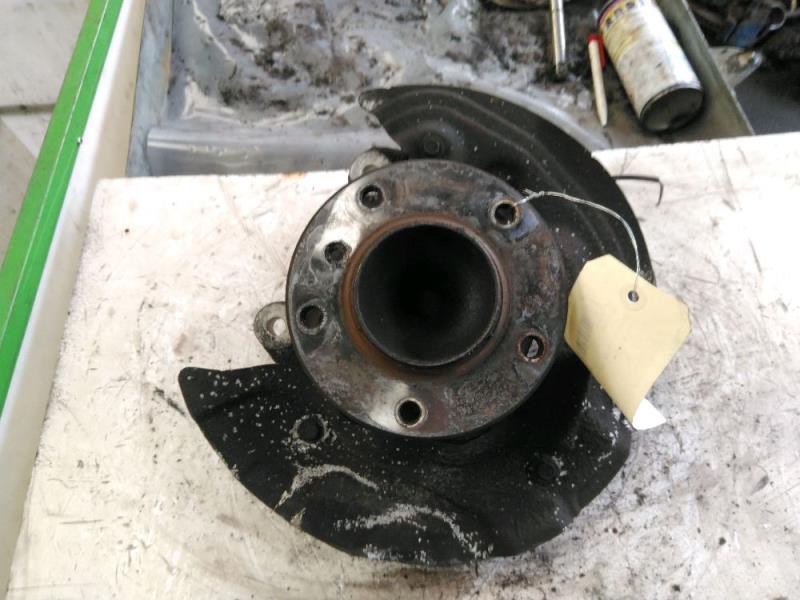 Moyeu avant droit BMW SERIE 3 E90 Diesel - 1