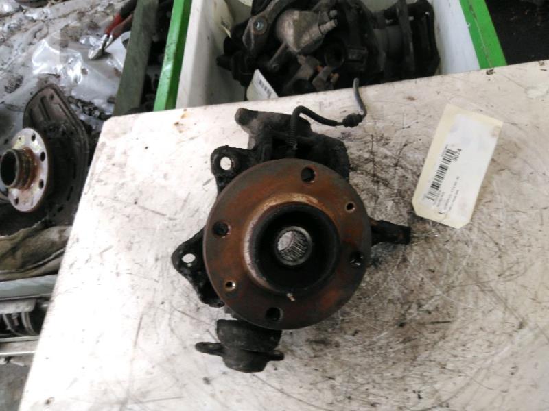 Moyeu avant gauche CITROEN C3 - 1 Diesel - 1