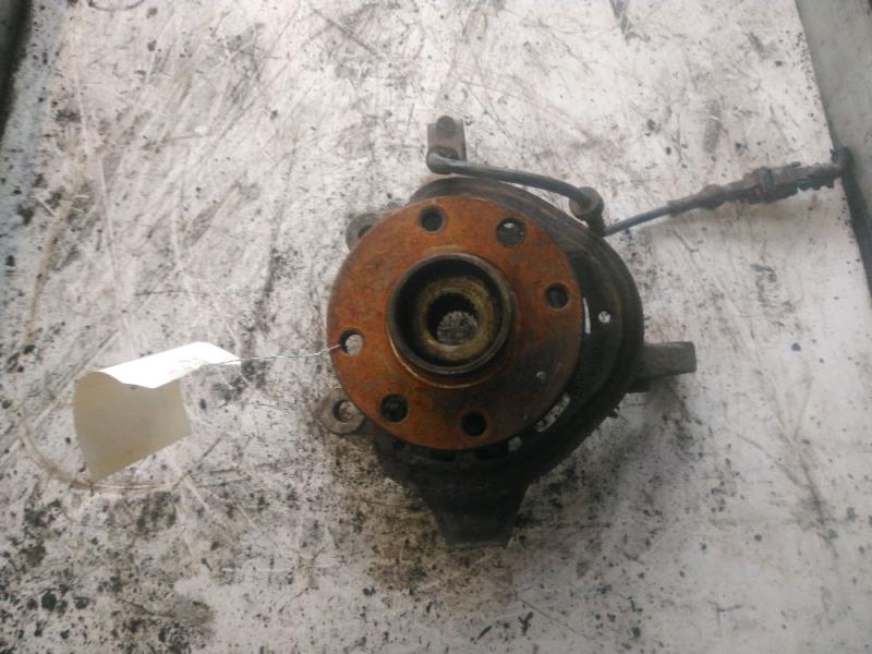 Moyeu avant gauche OPEL CORSA C Essence - 1
