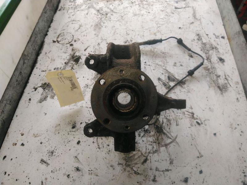 Moyeu avant gauche RENAULT SCENIC 2 Essence - 1