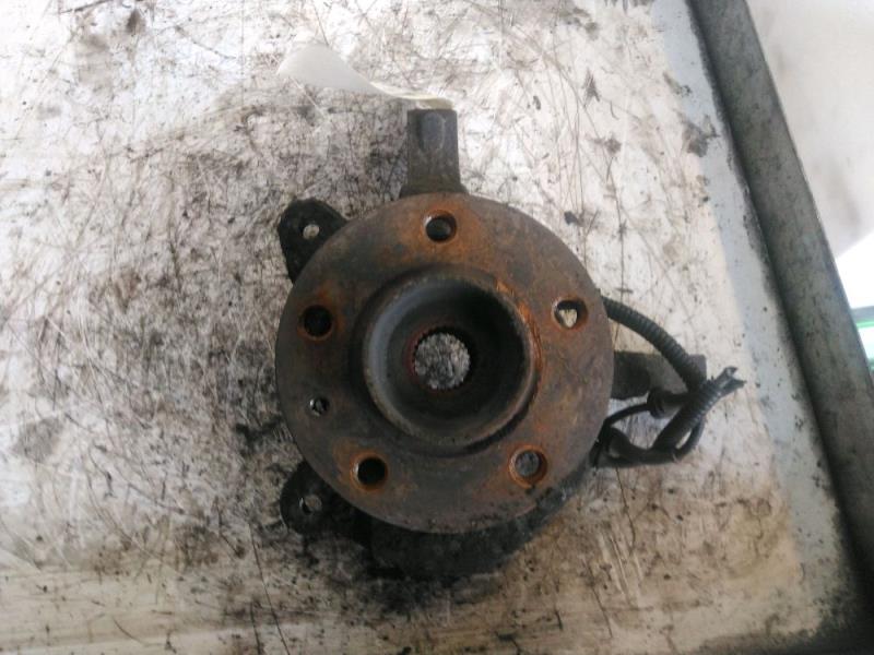 Moyeu avant gauche RENAULT TRAFIC 2 Diesel - 1