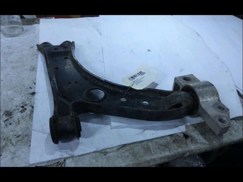 Triangle avant gauche VOLKSWAGEN GOLF 5  - 1