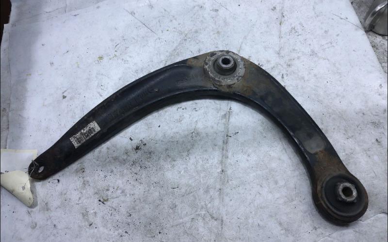 Triangle avant gauche PEUGEOT 3008 - 1 Diesel - 1