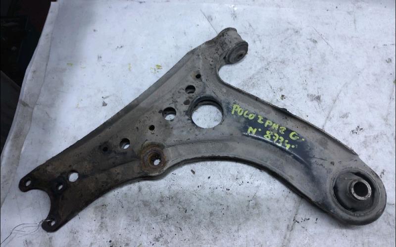Triangle avant gauche VOLKSWAGEN POLO 3 Diesel - 1