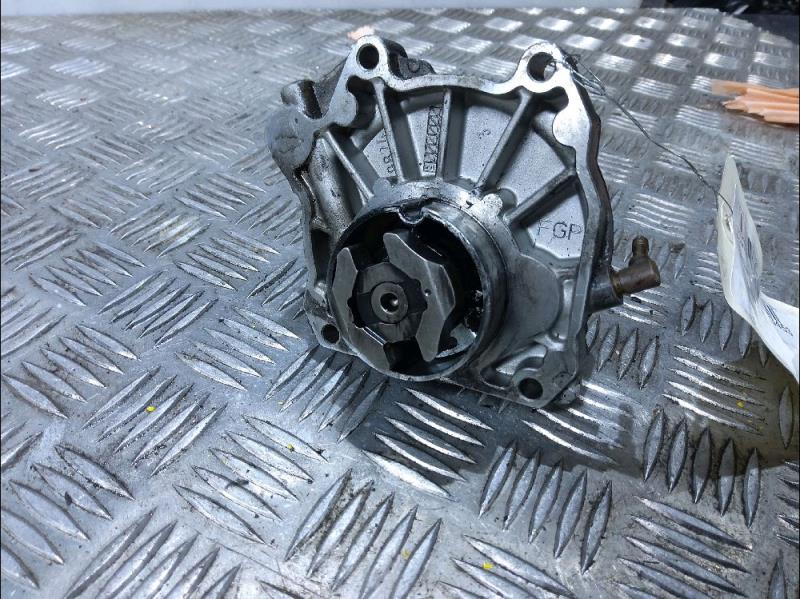Pompe à vide OPEL ASTRA H GTC Diesel - 1