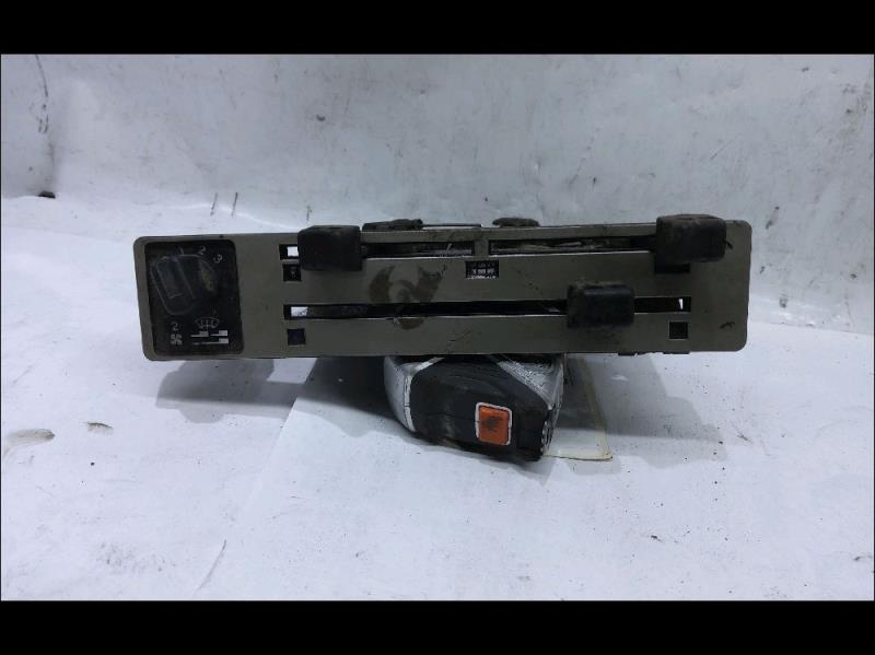Commande chauffage VOLKSWAGEN JETTA 2  - 1