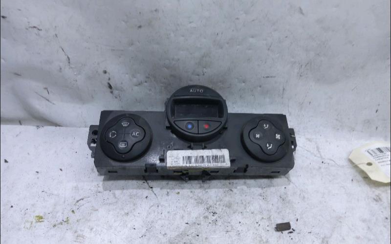 Commande chauffage RENAULT MODUS  - 1