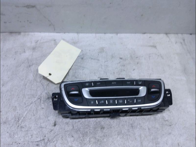 Commande chauffage RENAULT SCENIC 3 Diesel - 1