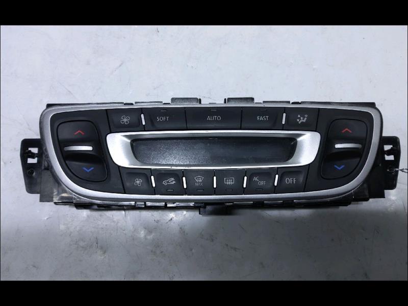 Commande chauffage RENAULT MEGANE 3 Diesel - 1