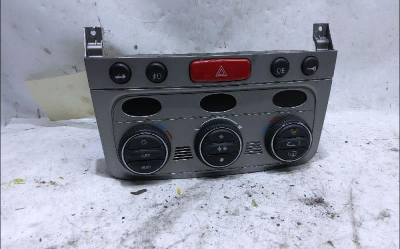 Commande chauffage ALFA ROMEO GT Diesel - 1