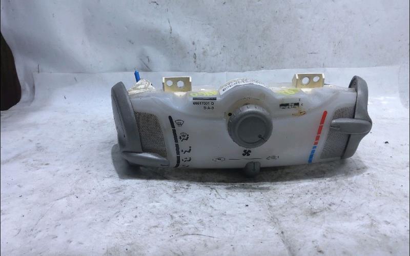 Commande chauffage TOYOTA AYGO 1 Essence - 1