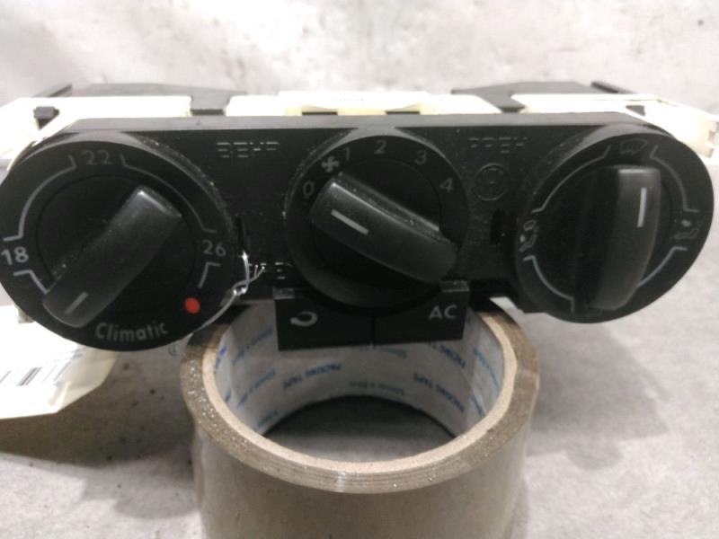 Commande chauffage VOLKSWAGEN POLO 4 Essence - 1