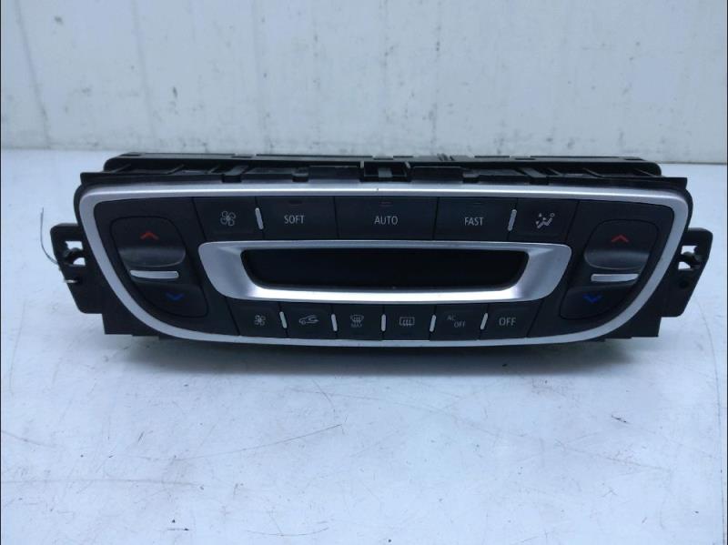 Commande chauffage RENAULT MEGANE 3 Diesel - 1