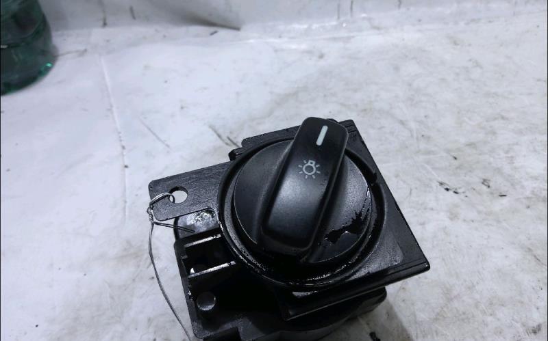 Commande de phare MERCEDES CLASSE B 245 Diesel - 1