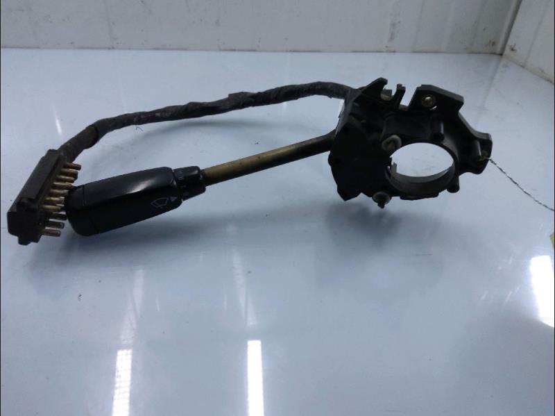 Commodo d'essuie glaces MERCEDES 190 W201  - 1