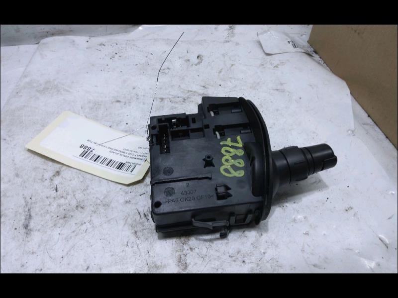 Commodo d'essuie glaces RENAULT CLIO 3 Diesel - 1