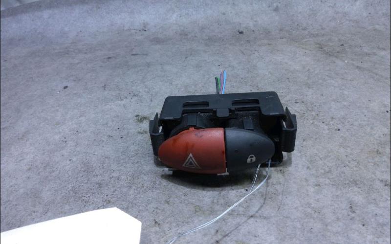 Bouton de warning RENAULT TWINGO 2 Diesel - 1