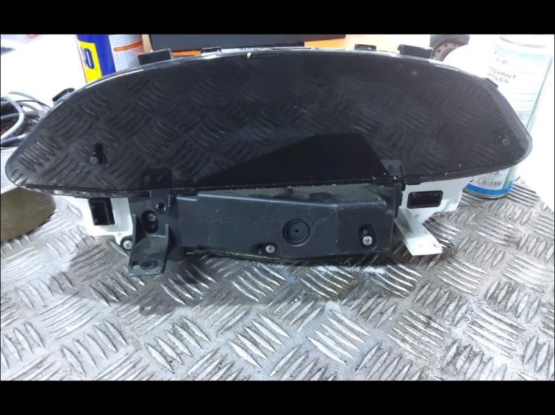 Compteur TOYOTA YARIS 2 Essence - 1