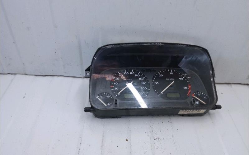 Compteur VOLKSWAGEN GOLF 3 Diesel - 1