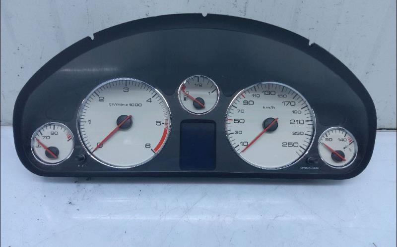 Compteur PEUGEOT 407 Diesel - 1