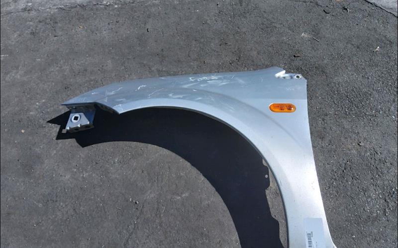 Aile avant gauche FORD FIESTA 5 Diesel - 1
