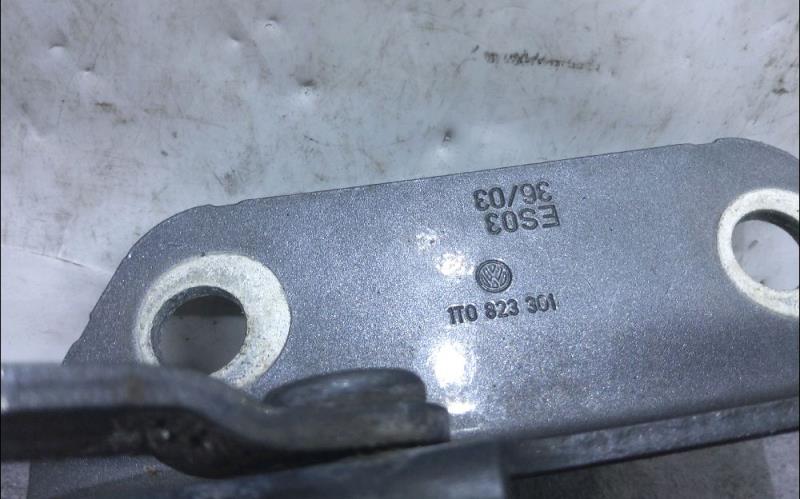 Charniere de capot VOLKSWAGEN TOURAN 1 Diesel - 1