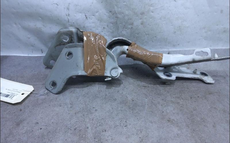 Charniere de capot RENAULT CLIO 3 Diesel - 1