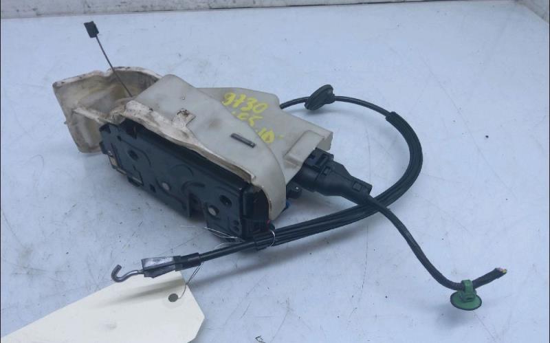 Serrure avant droit VOLKSWAGEN GOLF 5 Diesel - 1