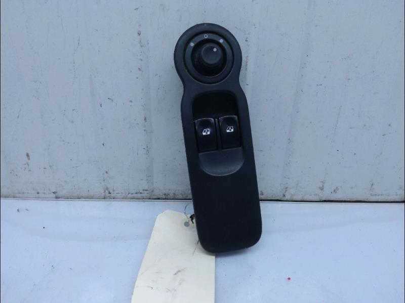 Interrupteur de leve vitre avant gauche RENAULT MODUS Essence - 1