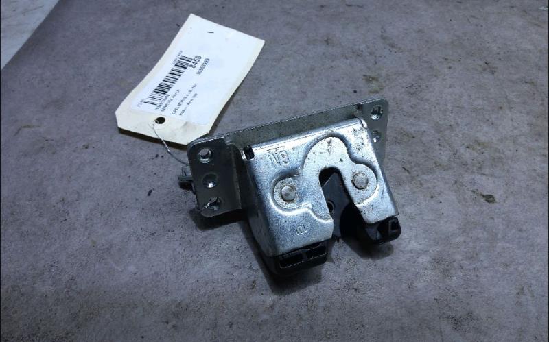 Serrure de hayon OPEL MERIVA A Essence - 1