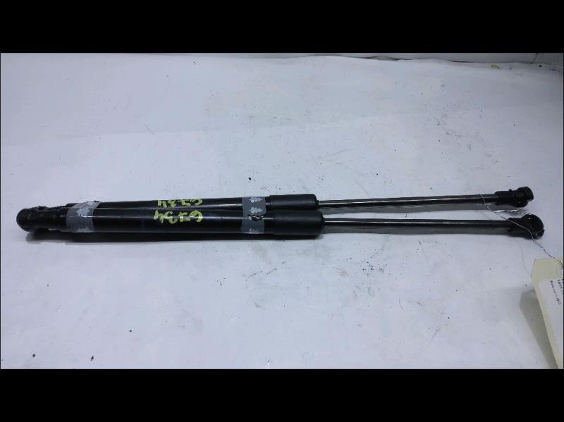 Verin de coffre RENAULT TWINGO 2 Diesel - 1