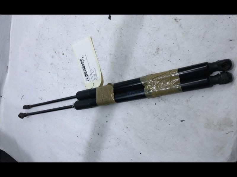 Verin de coffre VOLKSWAGEN GOLF 7 Diesel - 1