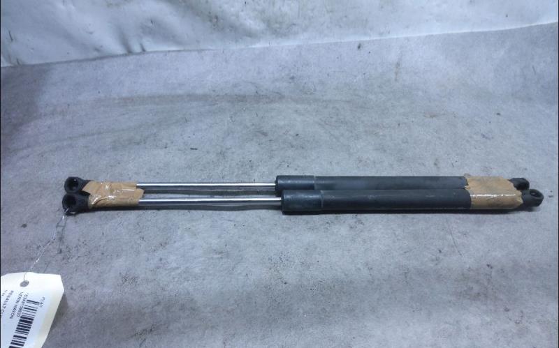 Verin de coffre RENAULT CLIO 3 Essence - 1