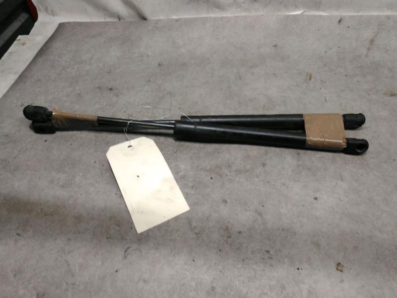 Verin de coffre RENAULT CLIO 2 Essence - 1