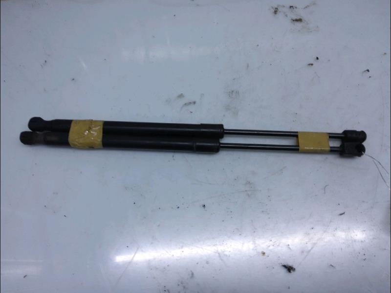 Verin de coffre RENAULT MEGANE 3 Diesel - 1