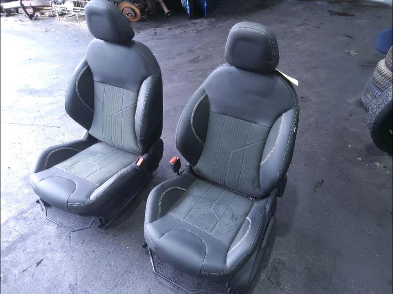 Interieur complet PEUGEOT 2008 - 1  - 1