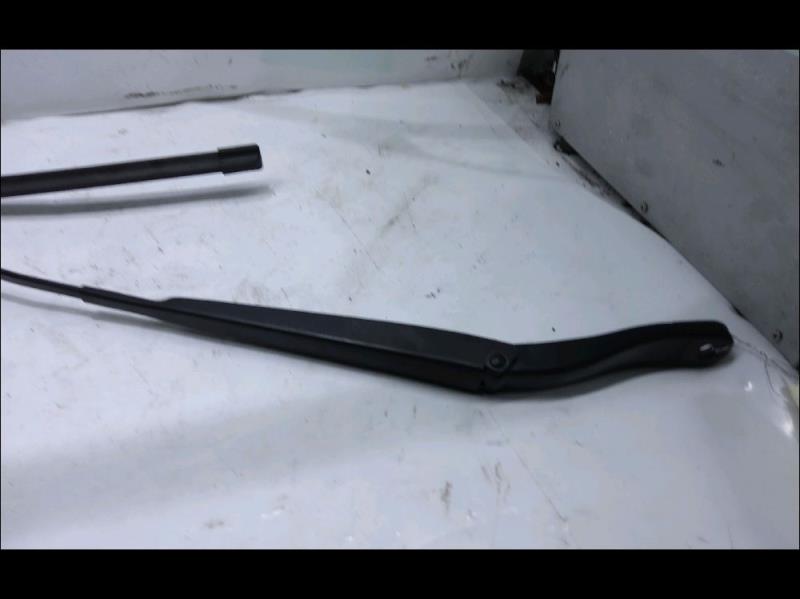 Bras essuie glace avant RENAULT CLIO 3  - 1